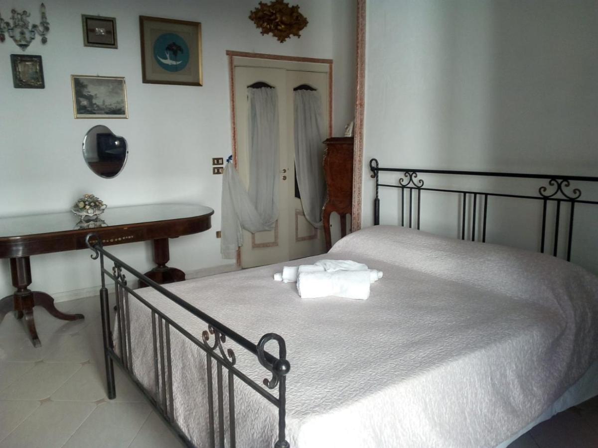 مبيت وإفطار نابولي Gran Relais De Charme A.Rosbenmar المظهر الخارجي الصورة